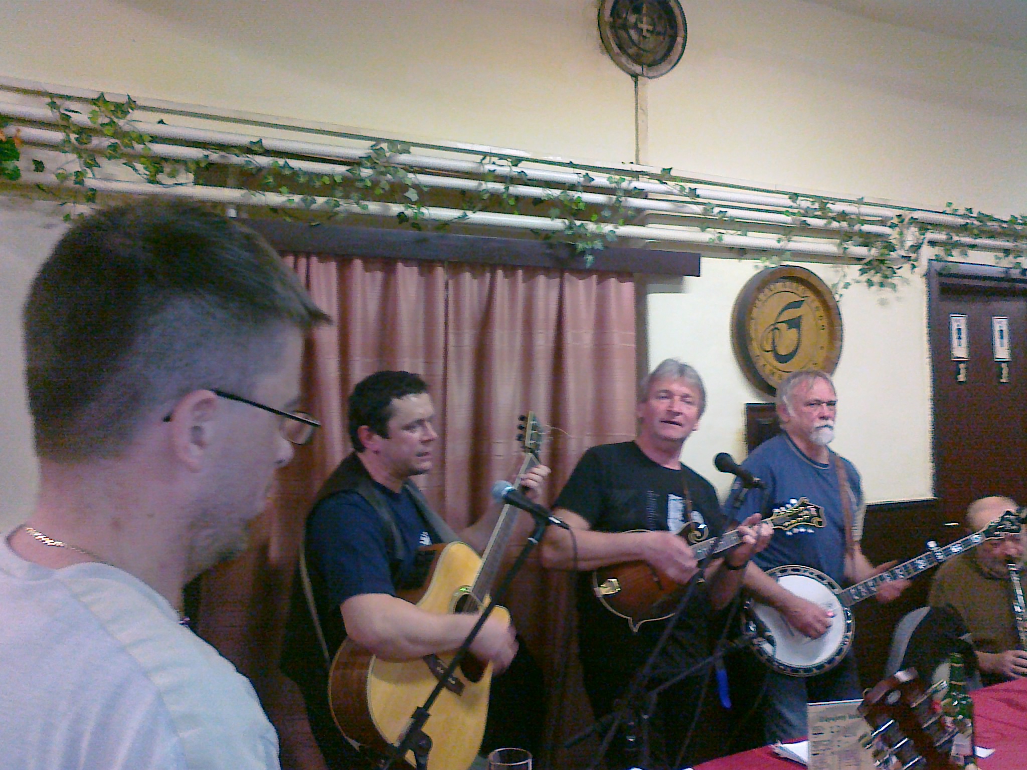 Hráli se písně různých žánrů...